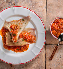 Razza in salsa di peperoni