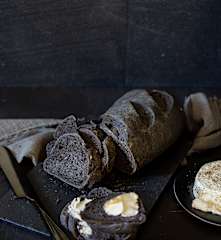 Black rye bread