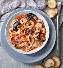 Zuppa di pesce tradizionale