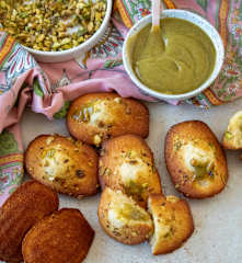 Pistachio cream madeleines