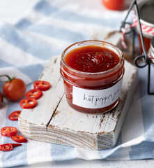 Confettura di peperoncini piccanti