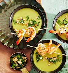 Bananen-Kokos-Suppe mit Garnelen