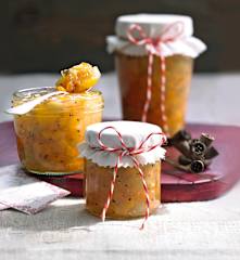 Kaki-Orangen-Konfitüre mit Ingwer