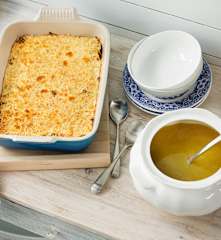 Menú: Sopa de fideos. Canelones de carne.