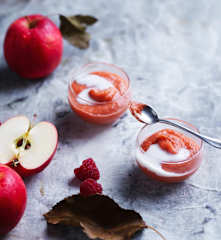 Raspberry, apple and sweet potato purée (around 6 months)