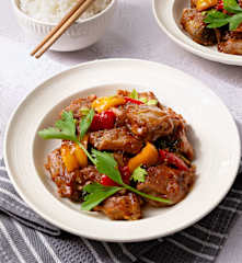 Sườn Xào Chua Ngọt Với Ớt Chuông