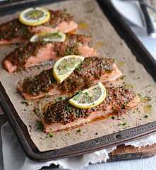 Salmão no forno com tomate seco