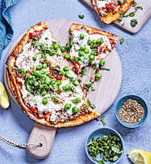 Pizza à l'agneau et aux petits pois