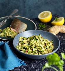 Gurkensalat Asia Style (mit Gemüsestyler)