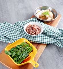 Three Course Meal (Multigrain Rice, Cod And Kai Lan)