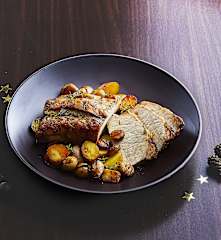 Arrosto con contorno di castagne e patate