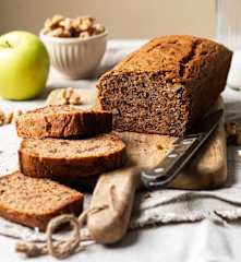 Plumcake datteri, mele e noci (senza glutine)