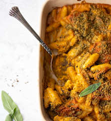 Mac & cheese com queijo cheddar vegan