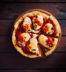 Pizza au 'nduja et au fromage caciocavallo