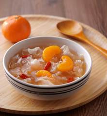 銀耳蜜柑湯