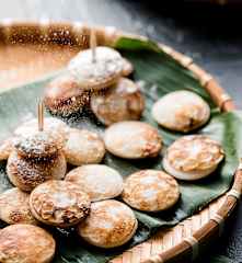 Khao nom kok (Minitortitas dulces con leche de coco) - Laos