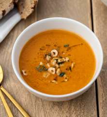 Soupe de butternut au curry parfumé à la mangue