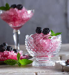 Granita all'ibisco e lime