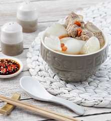 White Radish Pork Rib Soup