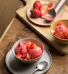 Vegan Strawberry Ice Cream