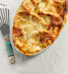 Lasanha de cogumelos, espinafres e tomate