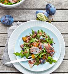 Matjes-Salat mit Pflaumendressing