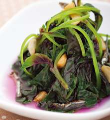 红苋菜炒小鳀鱼