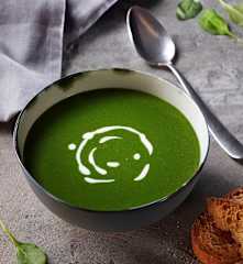 Sütlü Ispanak Çorbası