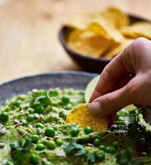 Guacamole épicé aux petits pois