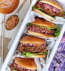 Hamburguesas pulled pork con coleslaw en cocción lenta