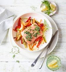 Dill-Zitronen-Lachs mit Ofengemüse