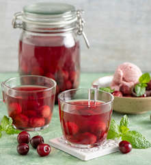 Kompot wiśniowy (w słoikach na zimę)