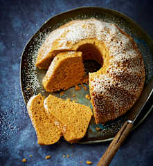 Gâteau à la patate douce, à l'orange et aux épices