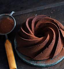 Reine-de-Saba aux noisettes grillées