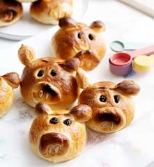 Piggy buns