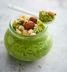 Pesto di rucola e avocado