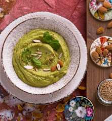 Crema di broccoli con mandorle (senza lattosio)