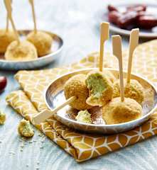 Boulettes de chèvre aux dattes et sésame
