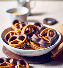 Erdnuss-Schoko-Brezeln
