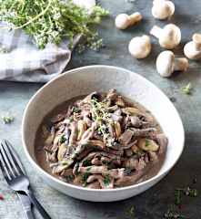 Kremalı Mantarlı Et