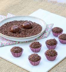 Brigadeiro de chocolate (de enrolar)