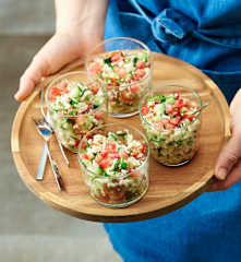 Taboulé de chou-fleur, tomates et grenade aux herbes