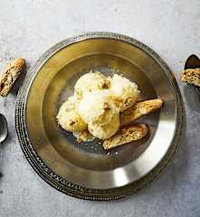 Gelato ai cantucci e vin santo