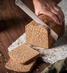 Pan de molde 100% integral con masa madre