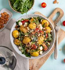 Śródziemnomorska sałatka ziemniaczana (z osłoną noża miksującego 2.0)