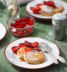 Rahmdalken mit Erdbeeren