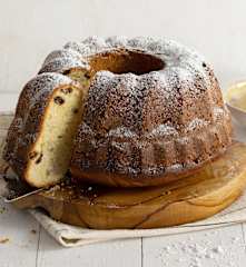 Traditional Gugelhupf