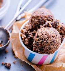 Pâte à cookie crue