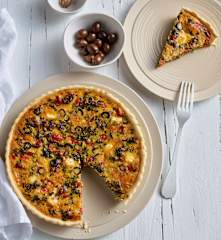 Vegetarische Quiche mit Spinat und Paprika
