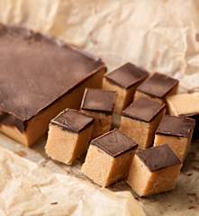 Peanut Butter Fudge (No Added Sugar)
